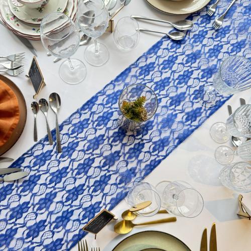 Chemin de table dentelle bleu roi 30 x 275 cm